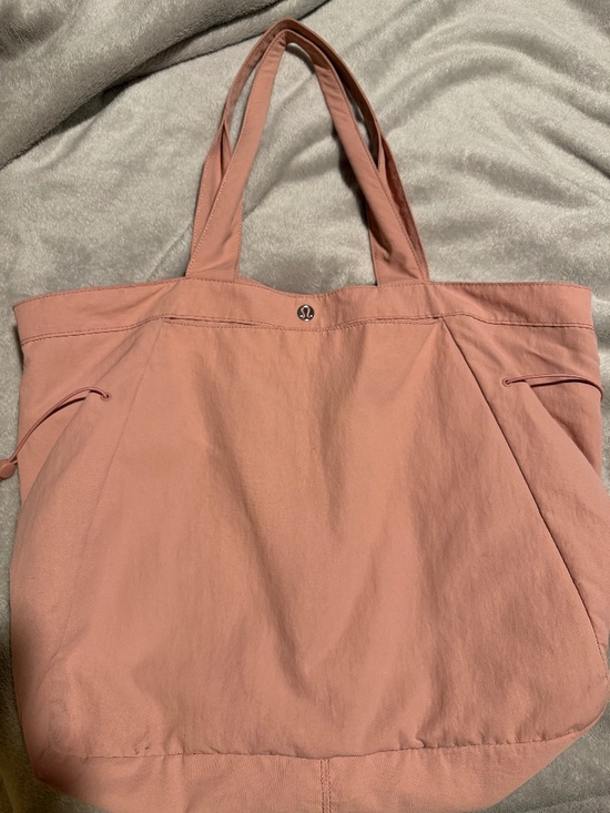 lululemon athletica Handbags - Lululemon Tote